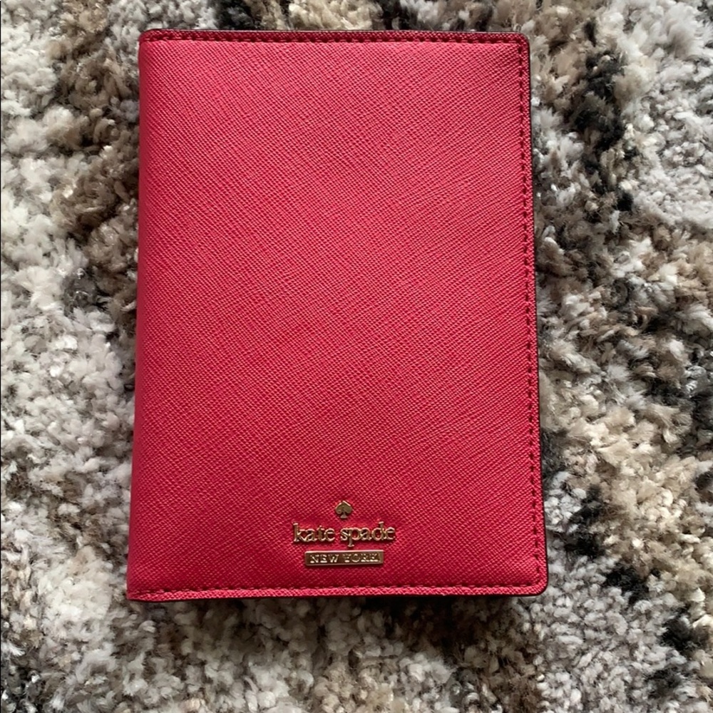 ♠️ NWT Kate Spade ♠️ Travel Passport Holder